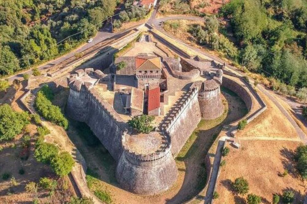 Fortezza di Sarzanello