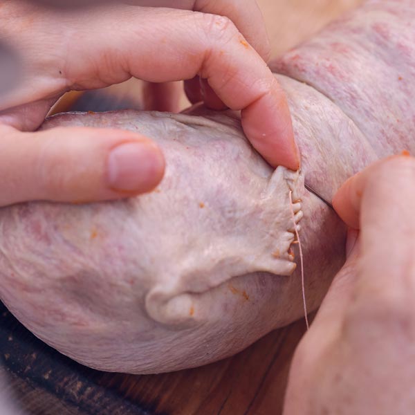 Lavorazione artigianale di carne